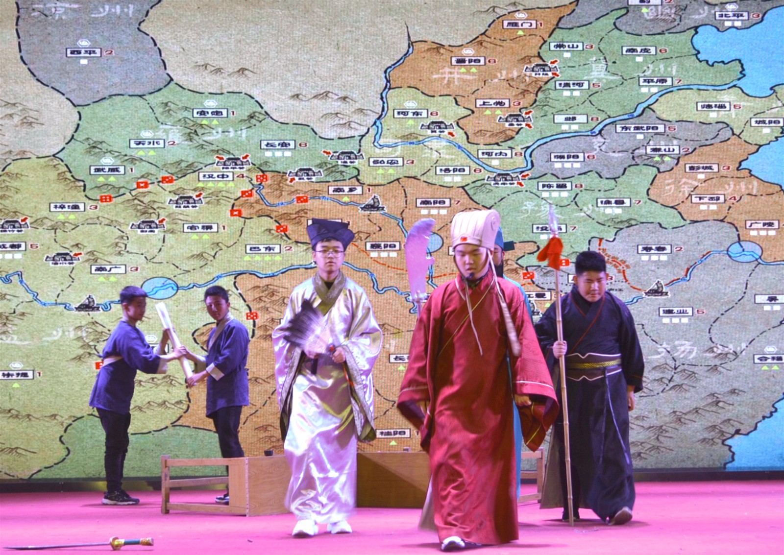 三顾茅庐.jpg 三顾茅庐.jpg