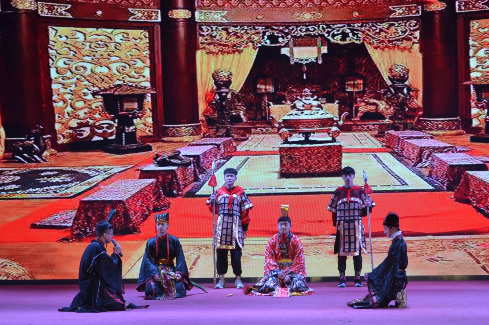 鸿门宴.jpg 鸿门宴.jpg