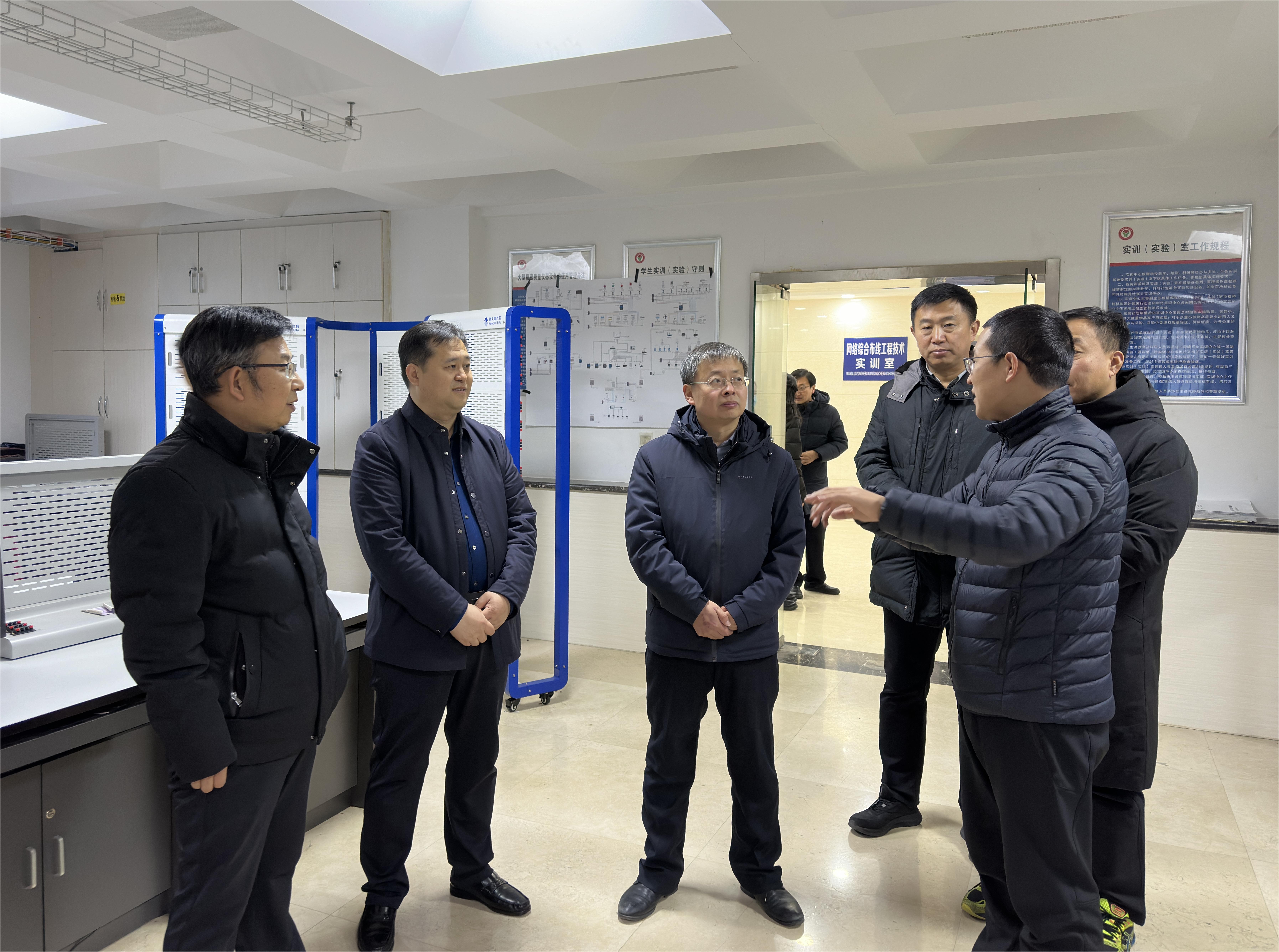 实训室.jpg