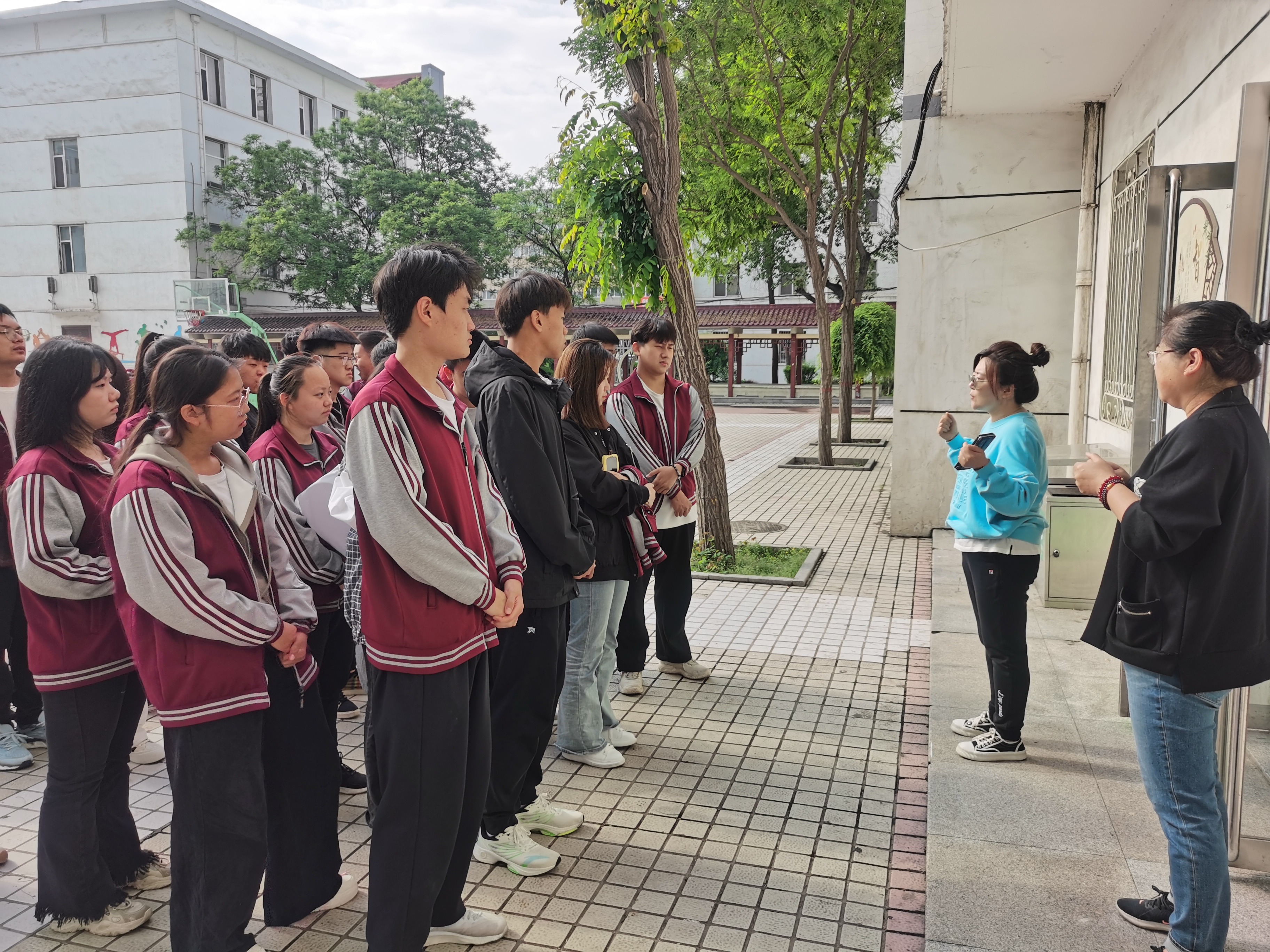 劳动2.jpg 劳动2.jpg