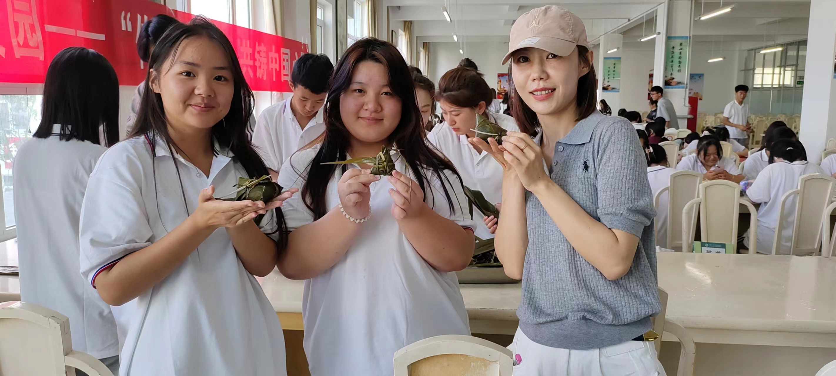 be9566115f2ba26f646c07f30f9a982.jpg be9566115f2ba26f646c07f30f9a982.jpg