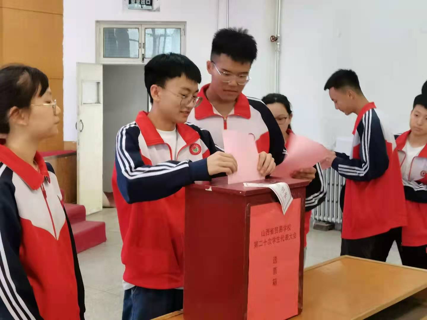 toupiao.jpg toupiao.jpg