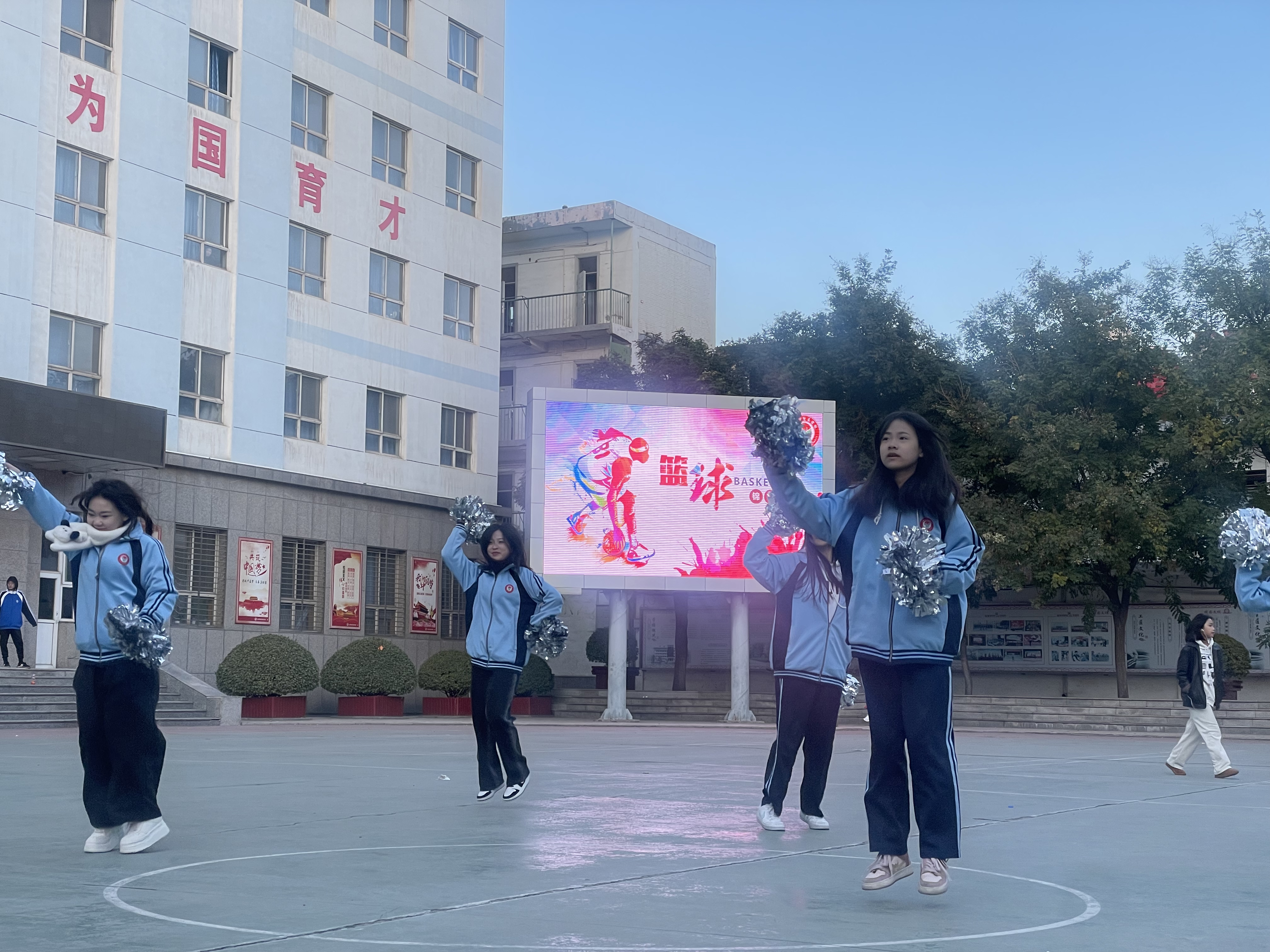 cb1bac21e1c03cdc47cb552dc1ae7fd.jpg cb1bac21e1c03cdc47cb552dc1ae7fd.jpg